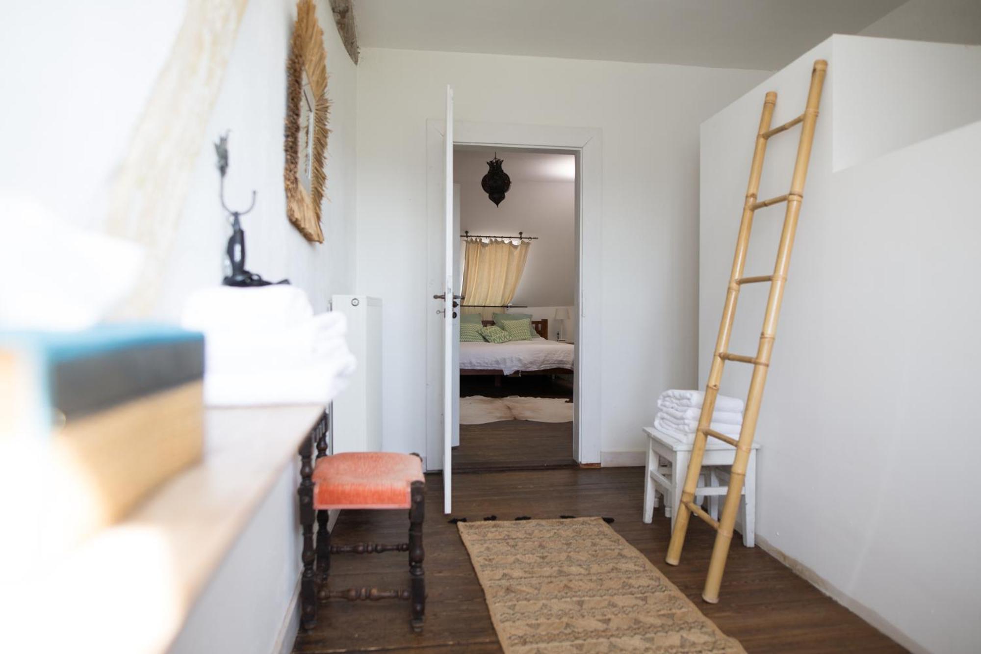 Liegen;Schaft Guesthouse Oestrich-Winkel Quarto foto